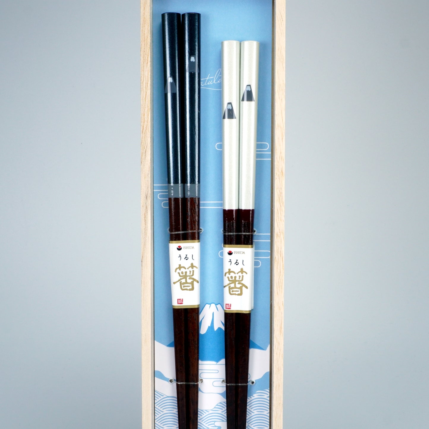 "Urushi" Mount Fuji Chopsticks Set in Paulownia Box