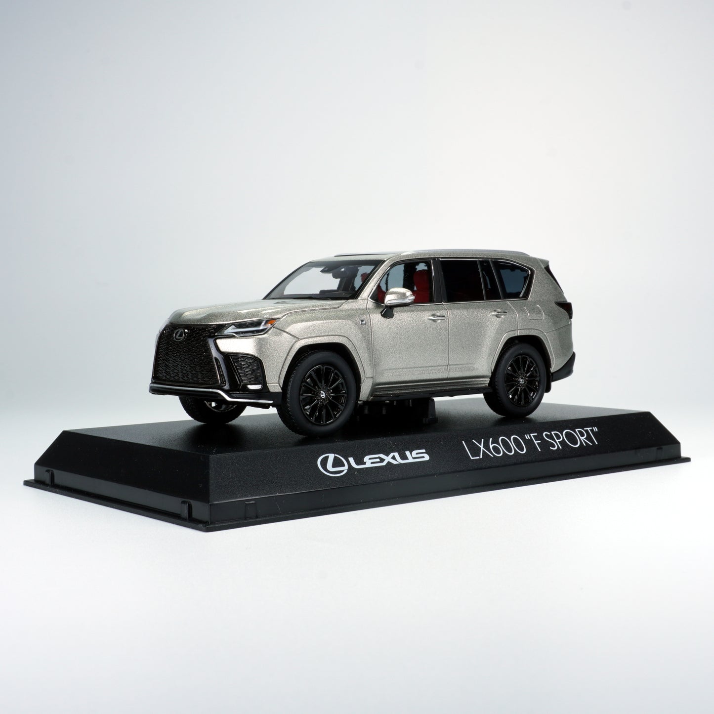 *USED - 2022 Release* Kyosho Original 1/43 Lexus LX600 F-Sport