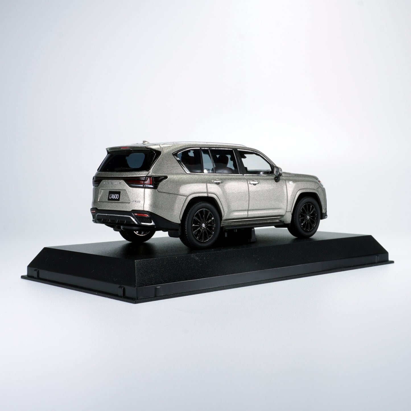 *USED - 2022 Release* Kyosho Original 1/43 Lexus LX600 F-Sport