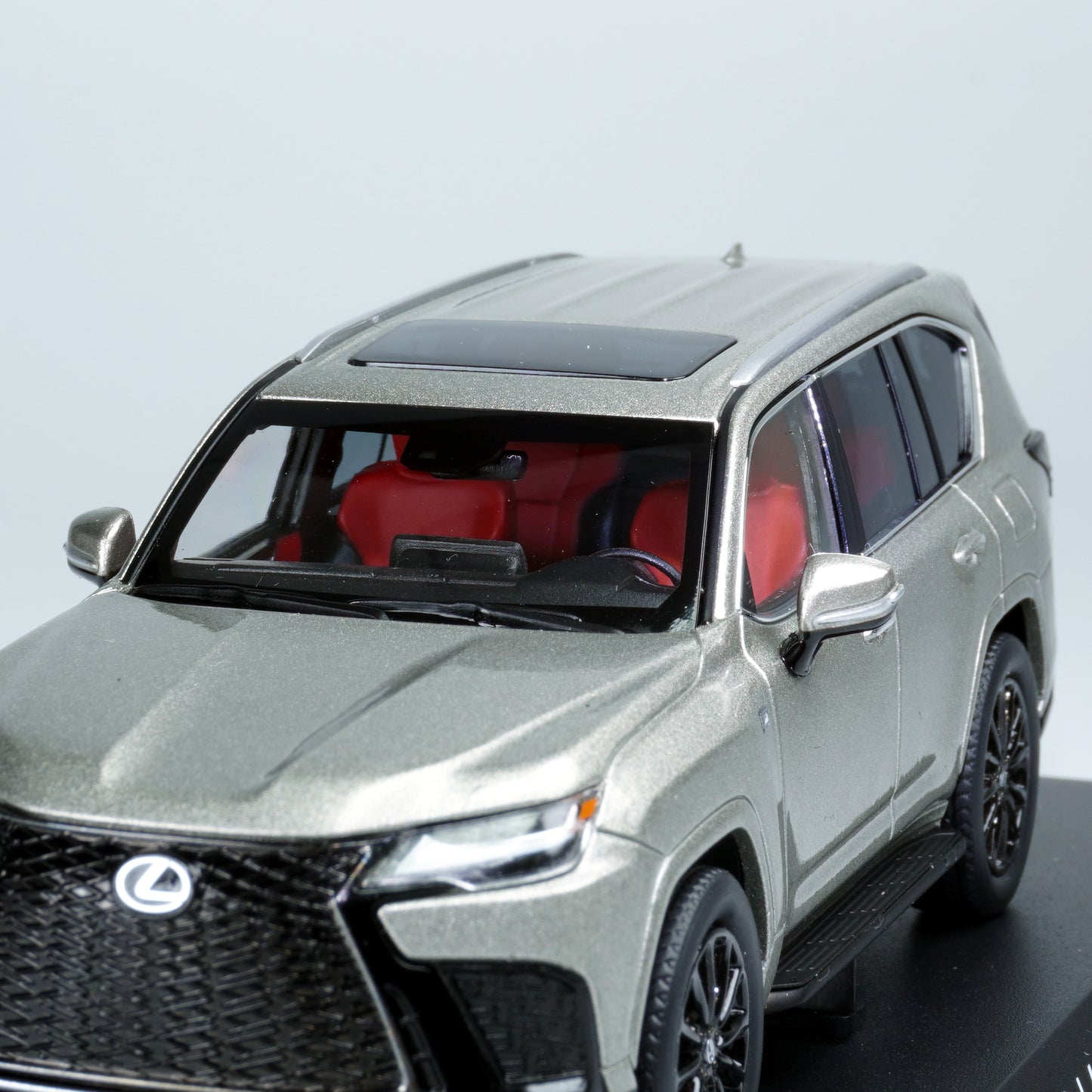 *USED - 2022 Release* Kyosho Original 1/43 Lexus LX600 F-Sport