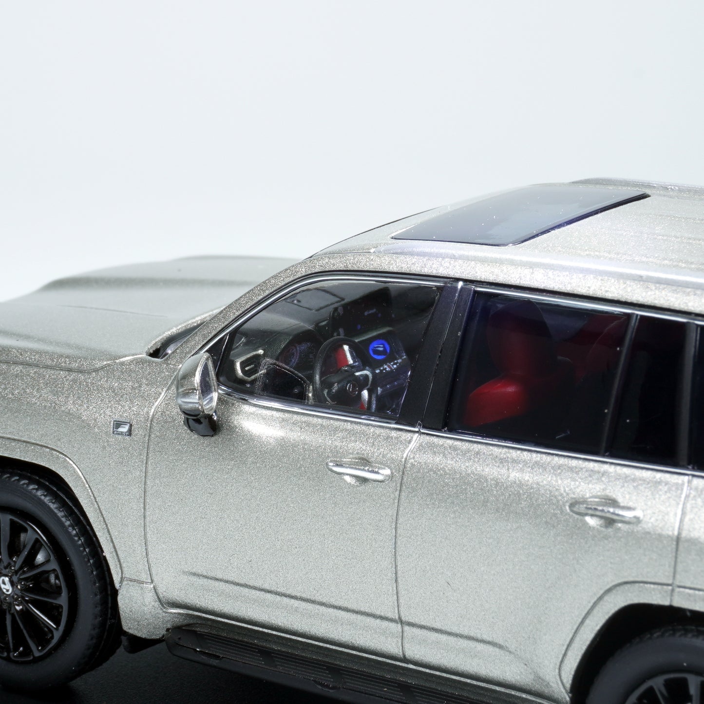 *USED - 2022 Release* Kyosho Original 1/43 Lexus LX600 F-Sport